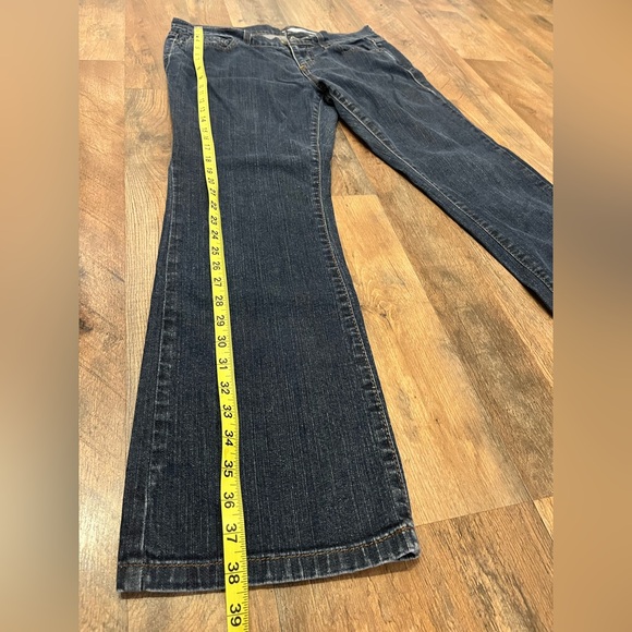 DKNY Women’s Jeans size 8 - Picture 4 of 6